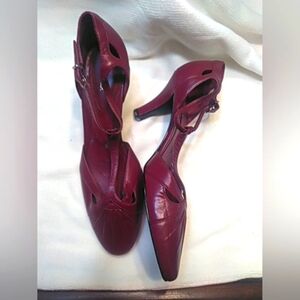 🛍️ BUNDLE ONLY 🛍️LIZ BAKER LADIES RED GENUINE LEATHER HEELS